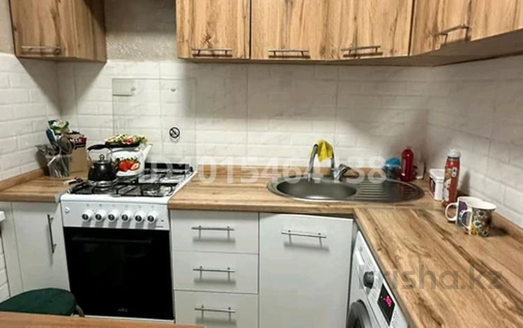 2-бөлмелі пәтер · 45 м² · 5/5 қабат, Алмагүл ш/а. 5, бағасы: 350 000 ₸ в Алматы, Бостандыкский р-н — фото 2