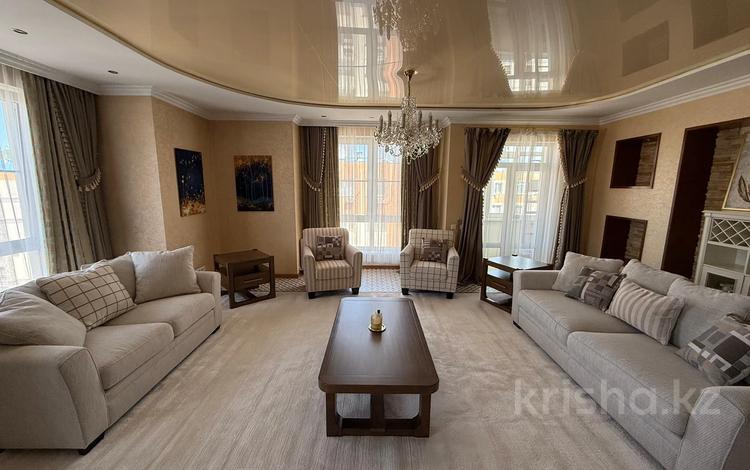 6-комнатная квартира · 280 м² · 12/13 этаж, Аль-Фараби 97 — Ходжанова за 169 млн ₸ в Алматы, Бостандыкский р-н — фото 34