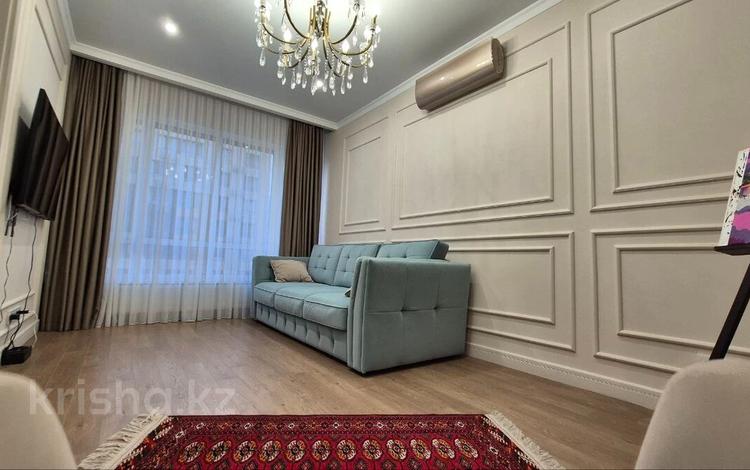 3-комнатная квартира, 81 м², 8/12 этаж, Тажибаевой