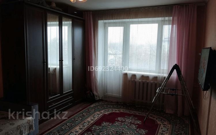 1-комнатная квартира, 36 м², 5/5 этаж, жансугурова 78 — Абая кирова за 10.2 млн 〒 в Талдыкоргане — фото 2