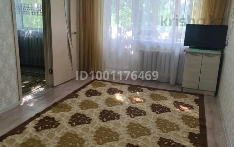 2-комнатная квартира · 50 м² · 2/5 этаж, Карменова 53 за 10 000 〒 в Семее — фото 2