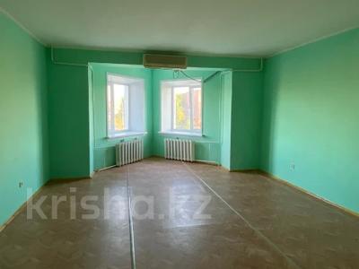 4-бөлмелі пәтер · 124.7 м² · 3/5 қабат, Ауэзова 4в, бағасы: 29 млн ₸ в Аксу
