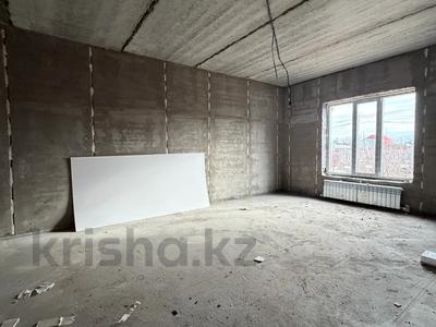 4-комнатная квартира · 180 м² · 1/2 этаж, Брусиловский за 33 млн 〒 в Уральске