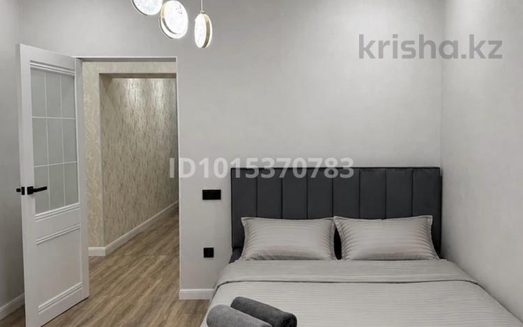 2-бөлмелі пәтер · 75 м² · 2/5 қабат, 16-ш/а. 82, бағасы: 20 000 ₸ в Актау, 16-й мкр  — фото 2