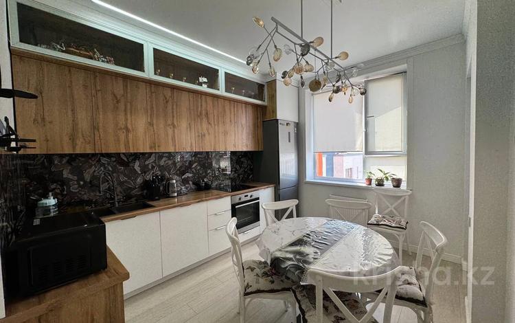 3-комнатная квартира · 114 м² · 11/23 этаж, Айнакол 66/1 за 65 млн ₸ в Астане, Алматы р-н — фото 2