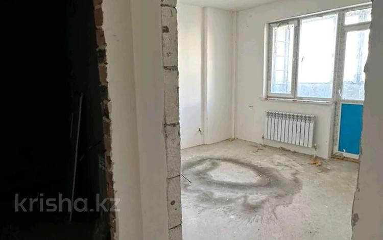 3-бөлмелі пәтер, 93 м², 4/9 қабат, мкр Комсомольский, Е-11 ул 6/1, бағасы: 30 млн 〒 в Астане, Есильский р-н — фото 2