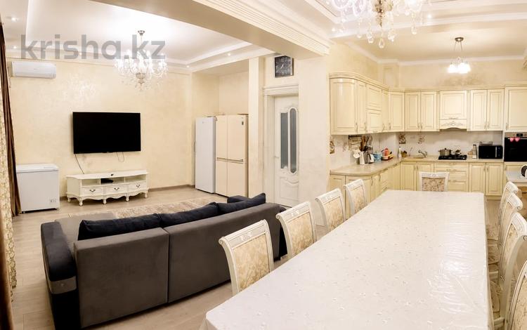 4-комнатная квартира · 137.9 м² · 1/3 этаж, Фурманова 134 за 205 млн ₸ в Алматы, Медеуский р-н — фото 2