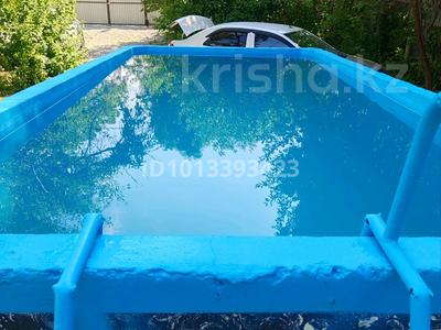 Дача · 2 комнаты · 50 м², жилой массив Кайнар Булак, Клубничная 3 — Скамейка за 20 000 ₸ в Шымкенте, Абайский р-н