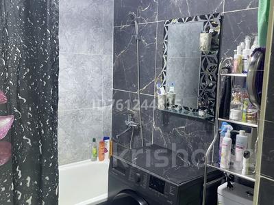 2-комнатная квартира · 43 м² · 2/3 этаж, Сатпаева 70 за 13 млн 〒 в Жезказгане