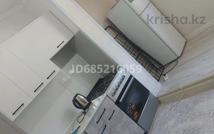 2-бөлмелі пәтер · 70 м² · 1/5 қабат, Момышулы 68, бағасы: 110 000 ₸ в Кентау — фото 3