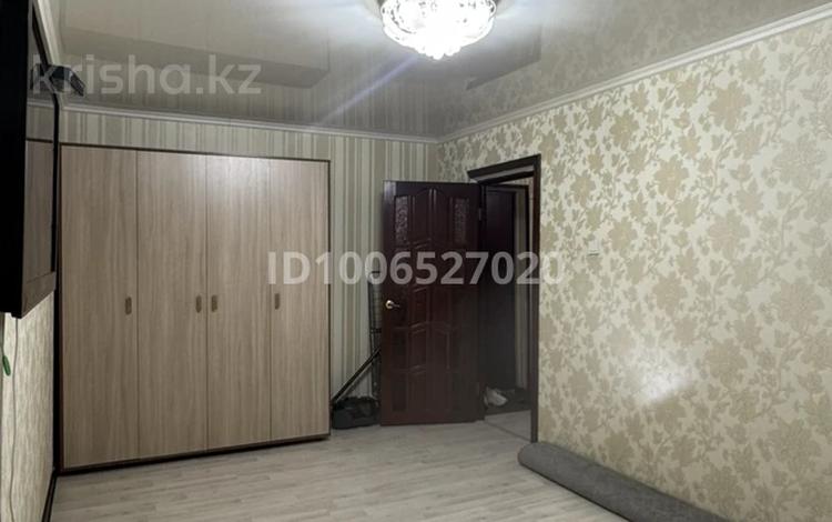 1-комнатная квартира · 36.6 м² · 4/5 этаж, мкр Кунаева 21 за 15.5 млн ₸ в Уральске — фото 2