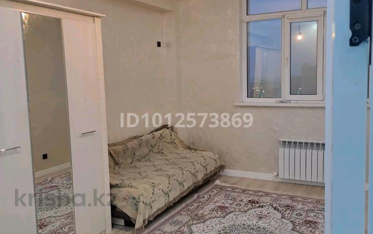 2-бөлмелі пәтер · 70 м² · 9/10 қабат, мкр Нурсая, Абулхайыр хана 51а, бағасы: 250 000 ₸ в Атырау — фото 2