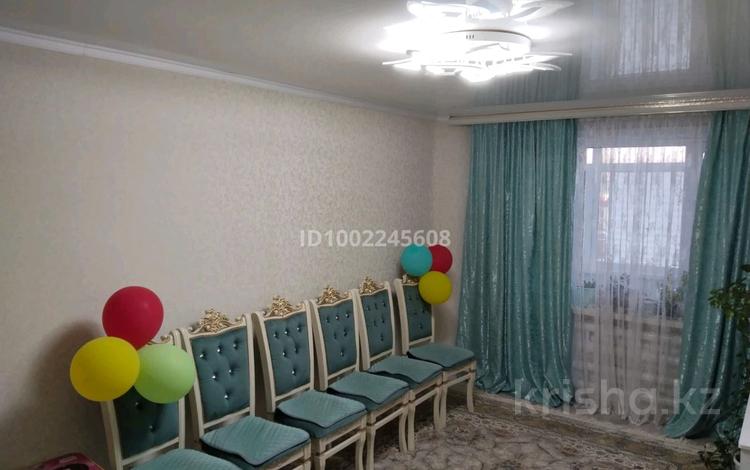 3-комнатная квартира · 64 м² · 4/5 этаж, К.Маркса за 12.5 млн 〒 в Шахтинске — фото 2