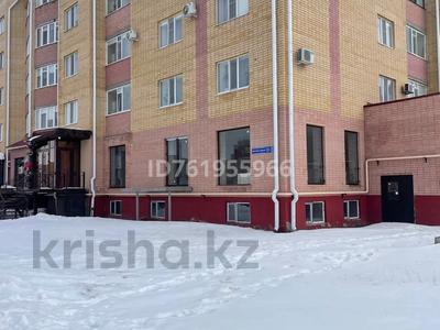 Продажа коммерческой недвижимости в Актюбинской обл.: Свободное назначение, офисы, магазины и бутики, склады, азс, автосервисы и автомойки, общепит, салоны красоты, сельское хозяйство, бани, гостиницы и зоны отдыха, медцентры и аптеки, образование, развлечения · 600 м² за 180 млн 〒 Свободное назначение, офисы, магазины и бутики, склады, азс, автосервисы и автомойки, общепит, салоны красоты, сельское хозяйство, бани, гостиницы и зоны отдыха, медцентры и аптеки, образование, развлечения · 600 м² за 180 млн 〒 в Актобе, мкр. Алтын орда
