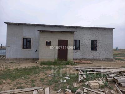 Отдельный дом · 4 комнаты · 225 м² · 10 сот., мкр Сая, СМАГУЛ КОСЫБАЕВА 81 за 12 млн 〒 в Атырау