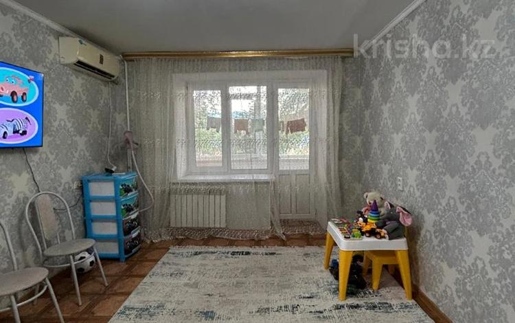 2-комнатная квартира · 48.3 м² · 4/6 этаж, мкр Шанхай, Рыскулова за 14 млн ₸ в Актобе — фото 2