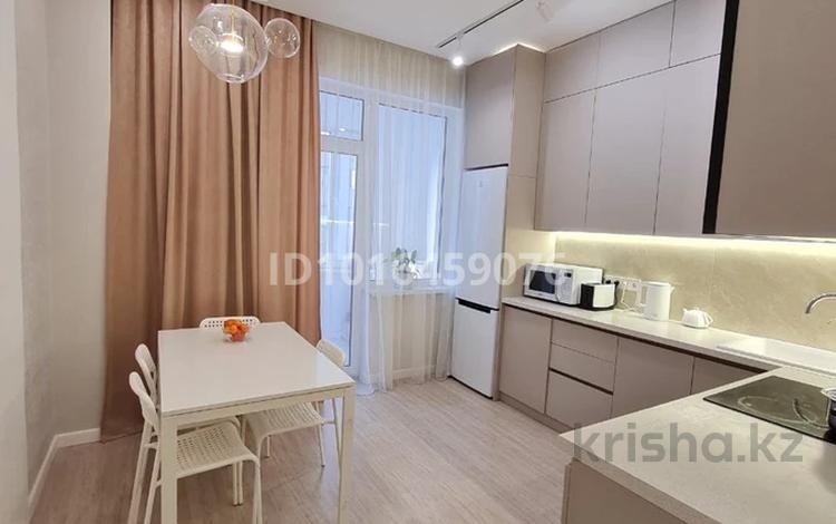 2-комнатная квартира · 70 м² · 6/9 этаж, проспект Мангилик Ел участок 41 за 450 000 ₸ в Астане, Есильский р-н — фото 2
