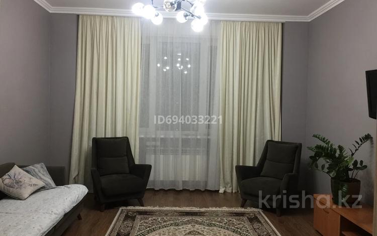 2-бөлмелі пәтер, 70 м², 3/7 қабат ай сайын, Мәңгілік ел 37/1, бағасы: 250 000 〒 в Астане, Есильский р-н — фото 2