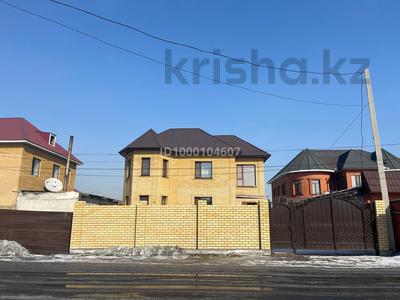 Продажа домов и дачи в Абай обл.: Отдельный дом · 5 комнат · 185 м² · 4 сот., Тельмана 128 — Шакарима за 72 млн 〒 Отдельный дом · 5 комнат · 185 м² · 4 сот., Тельмана 128 — Шакарима за 72 млн 〒 в Семее