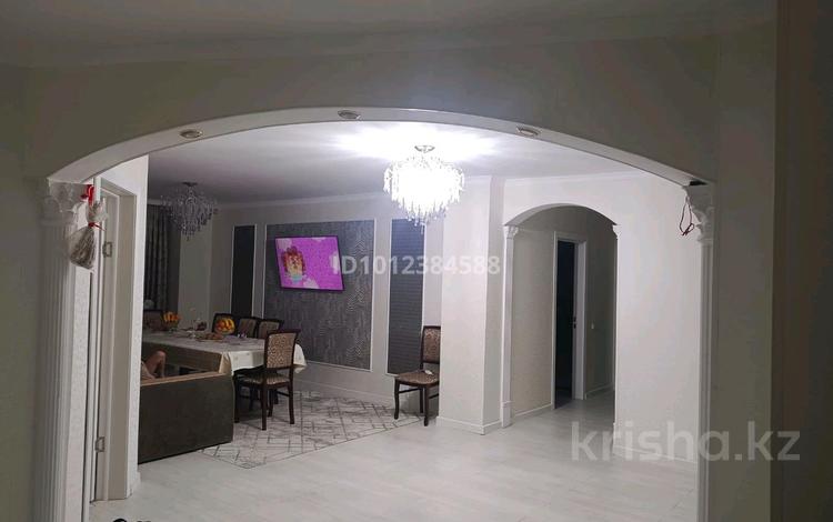 3-комнатная квартира · 102 м² · 3/9 этаж, 12-й мкр. за 36 млн ₸ в Актобе, мкр Авиатор — фото 2