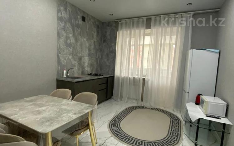 1-комнатная квартира · 53 м² · 3/8 этаж, Санкибай Батыра за 28.5 млн ₸ в Актобе — фото 2