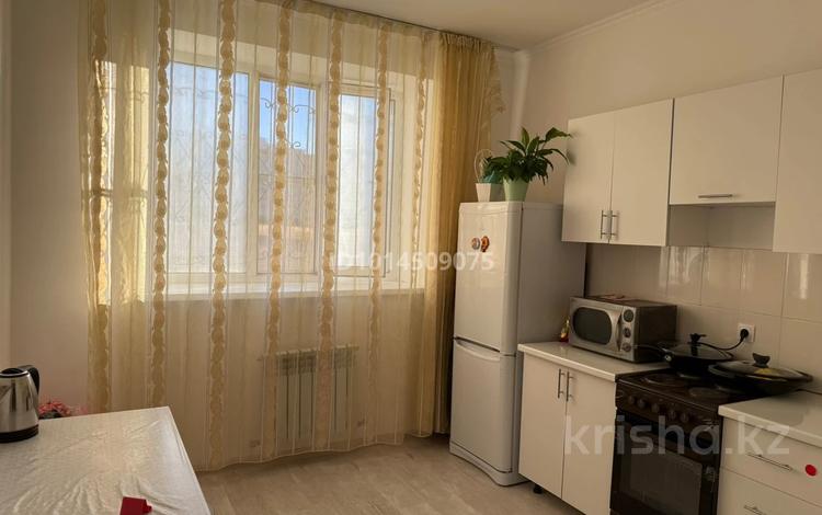 1-комнатная квартира · 40 м² · 2/9 этаж, Жумекен Нажимеденов за 200 000 ₸ в Астане, Алматы р-н — фото 2