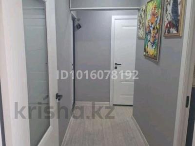 3-бөлмелі пәтер · 58 м² · 5/5 қабат, 3 мкр 25/20 59 кв — 3 микр район, бағасы: 7.5 млн ₸ в Жанатасе