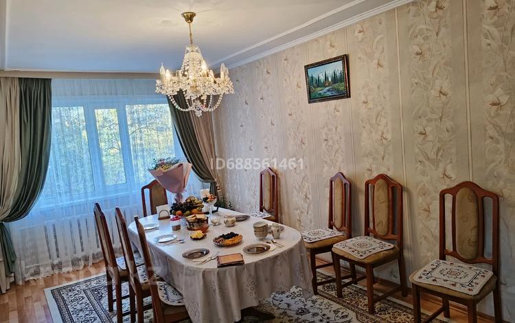 4-бөлмелі пәтер · 76 м² · 2/5 қабат, мкр Юго-Восток, Карбышева — 16 школа, КарГУ, бағасы: 25 млн ₸ в Караганде, Казыбек би р-н — фото 2