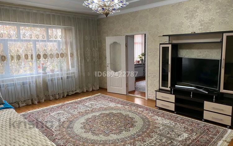 5-бөлмелі үй тәулігіне, 180 м², 10 сот., Ыкылас 3 25 — Жарылкапов. Халык супер маркет.дорба кафе, бағасы: 25 000 〒 в Туркестане — фото 2