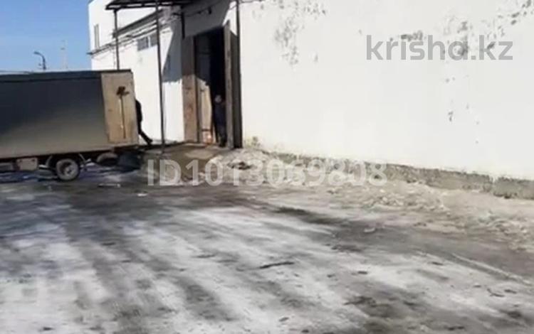 Офисы, склады · 1000 м² за 150 млн ₸ в Актобе, мкр 41-й разъезд — фото 2