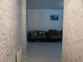 1-комнатная квартира · 42 м² · 1/1 этаж, Высоковольтная улица 23 за 140 000 ₸ в Караганде — фото 14