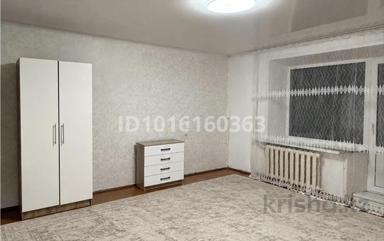1-бөлмелі пәтер · 33.5 м² · 1/6 қабат, переулок Уральский 6/1, бағасы: 11.2 млн ₸ в Костанае — фото 2