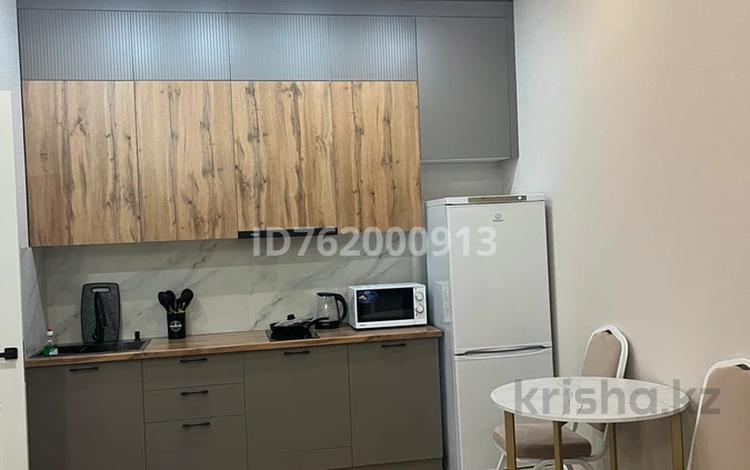 2-комнатная квартира · 43 м² · 10/12 этаж, 23-ая улица 7 стр за 12 000 〒 в Астане, Есильский р-н — фото 2
