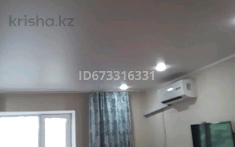 1-бөлмелі пәтер · 45 м² · 4/9 қабат, мкр 4 38 — С.Датова, бағасы: 8 000 ₸ в Уральске — фото 12