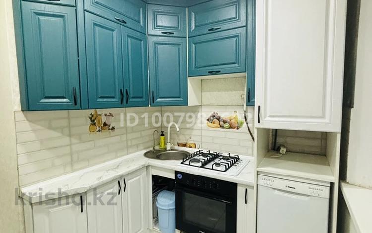 3-комнатная квартира · 63 м² · 4/5 этаж, мкр 5 146 — Магазин Этуаль за 180 000 ₸ в Актобе — фото 2