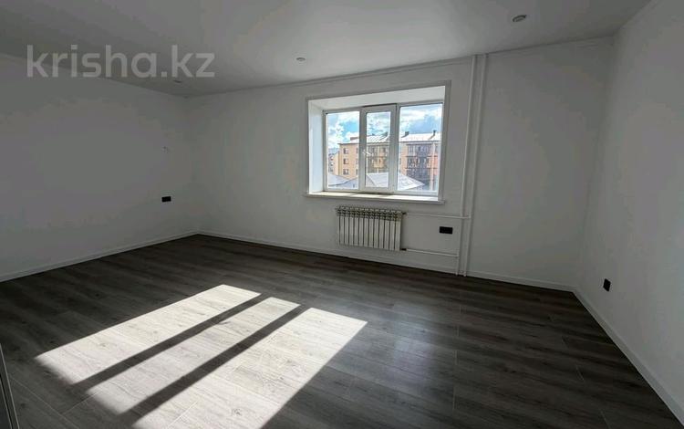 3-бөлмелі пәтер · 112.5 м² · 3/5 қабат, Байтурсынова 86, бағасы: 42 млн ₸ в Кокшетау — фото 2