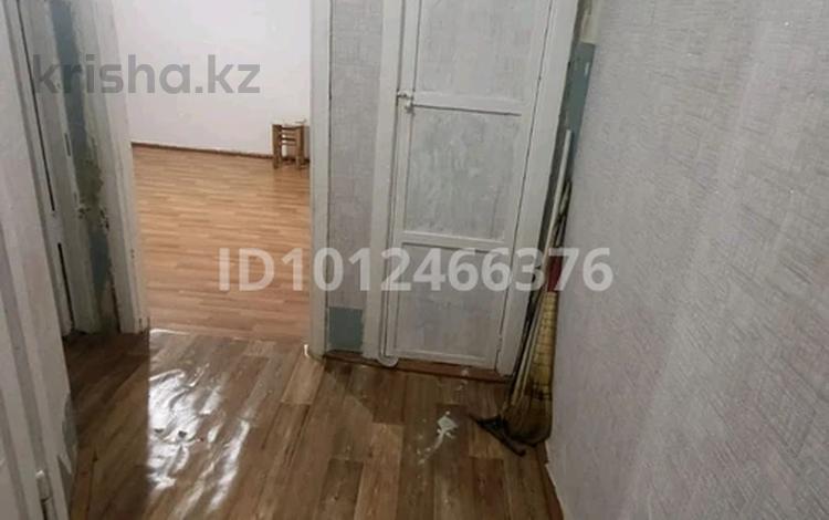 2-комнатная квартира · 36 м² · 2/5 этаж, Астана 16 за 8 млн ₸ в Аксу — фото 2