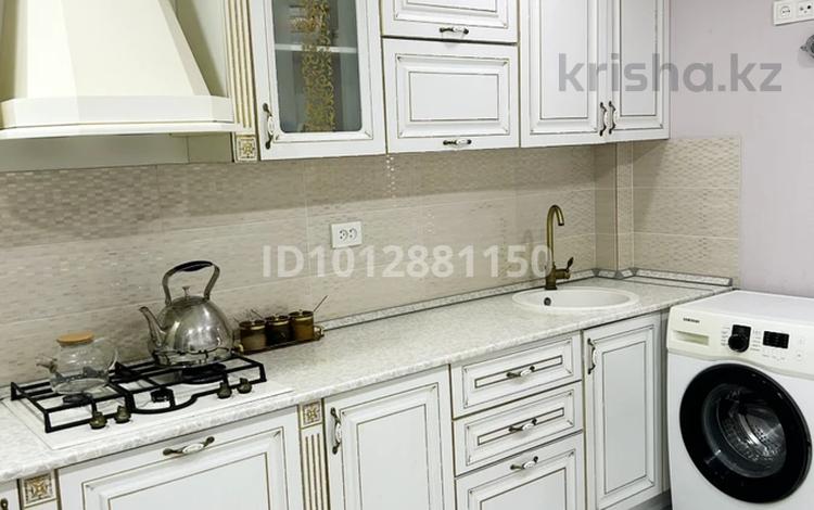 2-бөлмелі пәтер · 63 м² · 1/5 қабат, мкр. Алтын орда 338а к1, бағасы: 28 млн ₸ в Актобе — фото 2