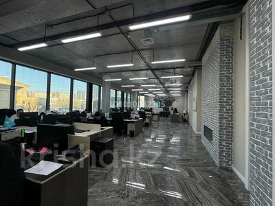 Офисы, магазины и бутики · 393 м² за 450 млн 〒 в Астане, Нура р-н