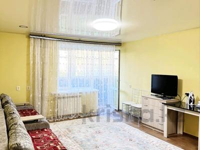 4-комнатная квартира · 100 м² · 1/9 этаж, Карбышева 44 — Севостопольская за 30 000 ₸ в Усть-Каменогорске