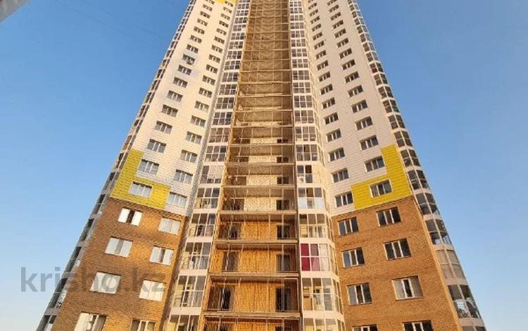 1-комнатная квартира, 45 м², 24/25 этаж помесячно, мкр Юго-Восток, Ашимова 22 — ЖК Трилистник