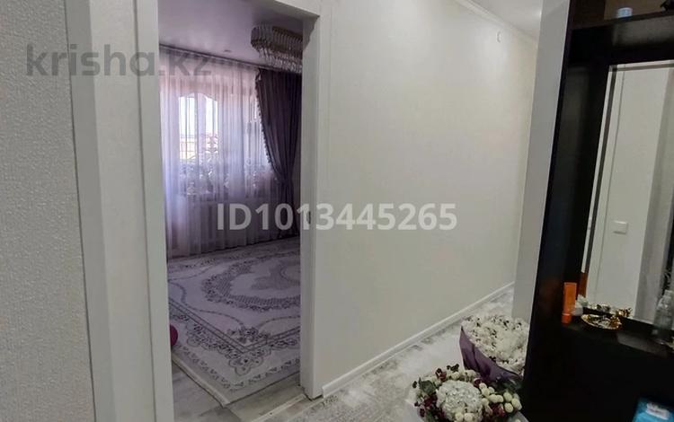 3-комнатная квартира · 54 м² · 5/9 этаж, Абилкайыр хан 34 — Возле супермаркета Дина за 20 млн ₸ в Актобе — фото 2