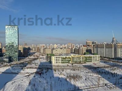 4-комнатная квартира · 108 м² · 12/18 этаж, Сыганак 28 за 100 млн 〒 в Астане, Нура р-н