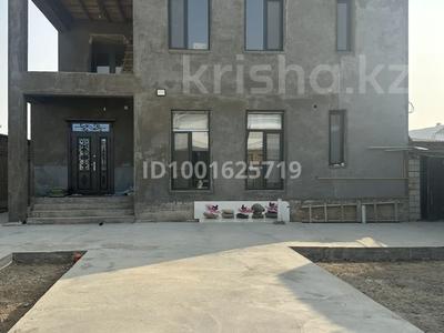 Отдельный дом · 4 комнаты · 300 м² · 5.1 сот., Диметова 32А 32 за 65 млн ₸ в Туркестане