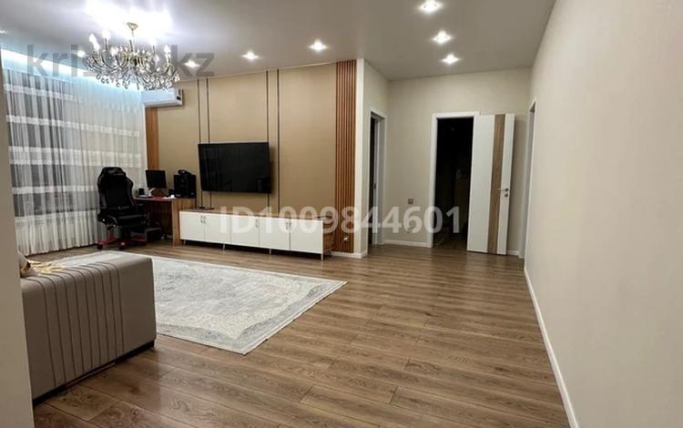 3-бөлмелі пәтер · 100.5 м² · 7/9 қабат, Валиханова 94, бағасы: 85 млн 〒 в Семее — фото 2