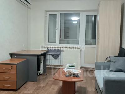 1-бөлмелі пәтер · 30 м² · 5/5 қабат, Независимости 27, бағасы: 6 млн ₸ в Сатпаев