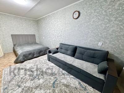 1-комнатная квартира · 33 м² · 5/5 этаж, Славского 24 — проспект Ауэзова за 12 000 ₸ в Усть-Каменогорске