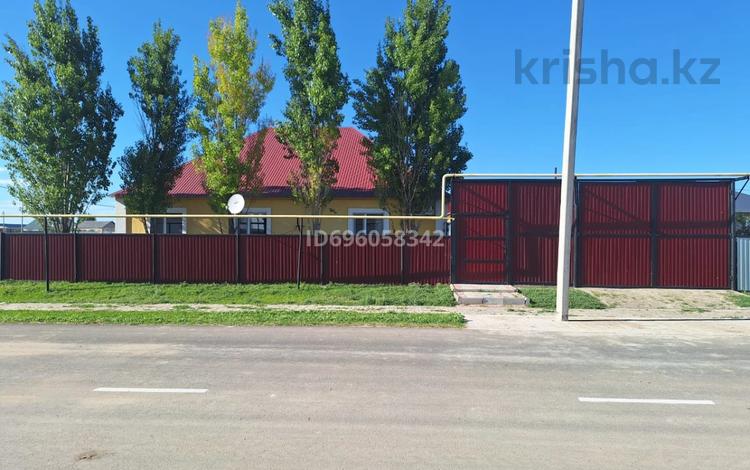 Отдельный дом · 4 комнаты · 118.7 м² · 8.7 сот., 3 Стройтельный 141 — Магазин Раяна за 33 млн 〒 в Аксае — фото 2