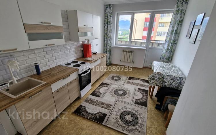 2-комнатная квартира · 70 м² · 15/17 этаж, мкр Таугуль-1, Жандосова — Жандосова Алтынсарина за 300 000 ₸ в Алматы, Ауэзовский р-н — фото 2
