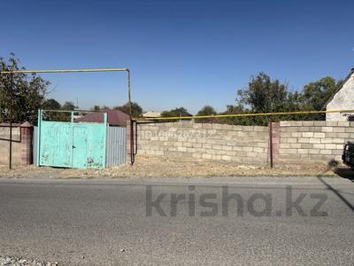 Отдельный дом · 1 комната · 20 м² · 10 сот., Тогус центральная улица — Возле школы за 10 млн 〒 в Шымкенте, Енбекшинский р-н